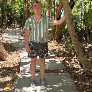 Meet your Posher, Brady